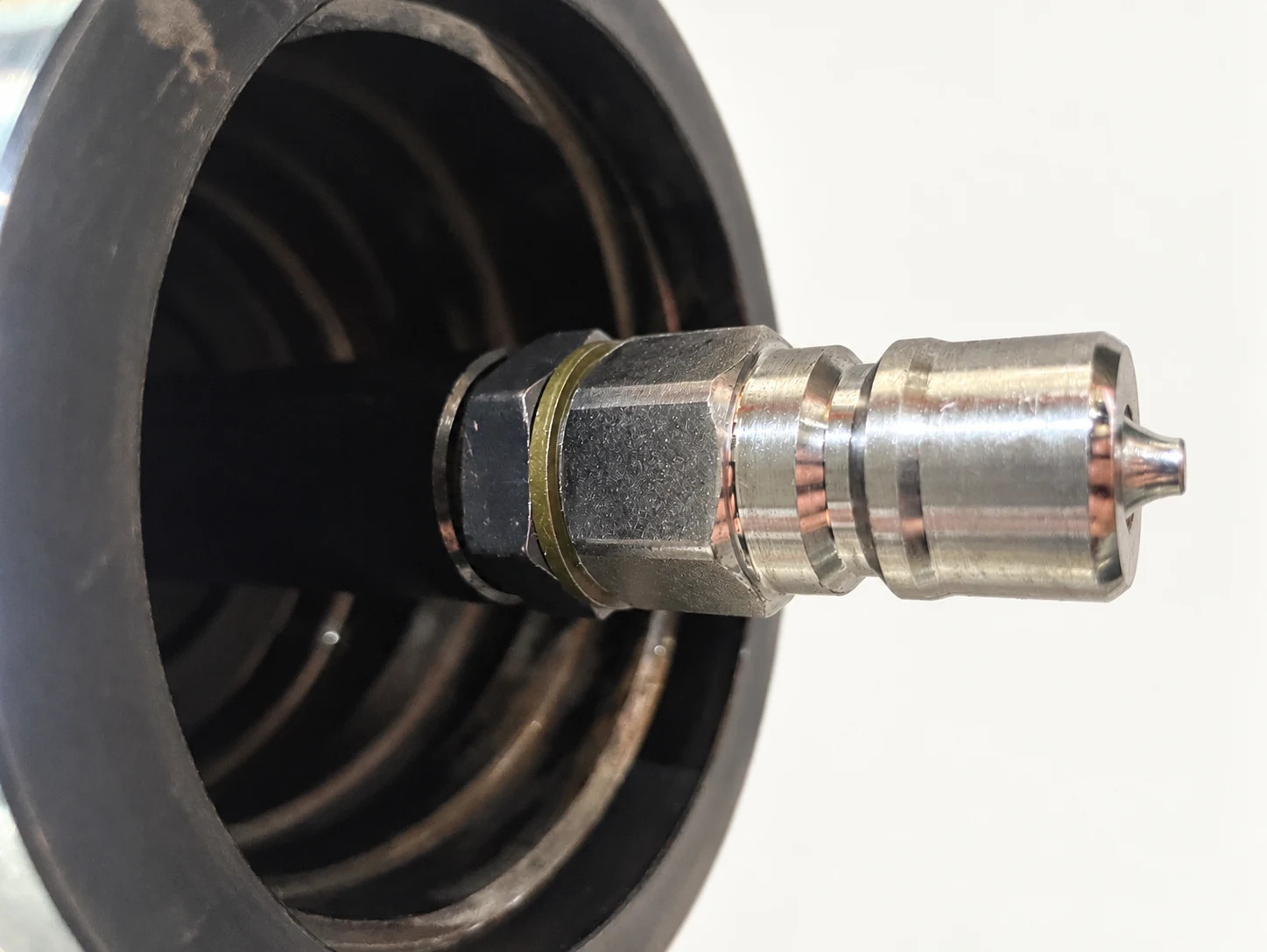 Deep-hole Machining Tools — Hydraulic Skiving and Burnishing Tool: Hydraulic tool, connection end